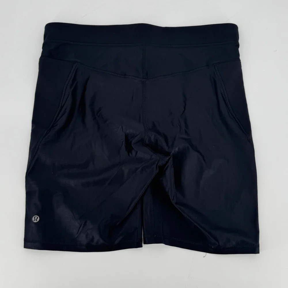 Lululemon Satin Shine Panelled HR Short 8‎ Wordmark Black LW7DMRS Womens Size 14